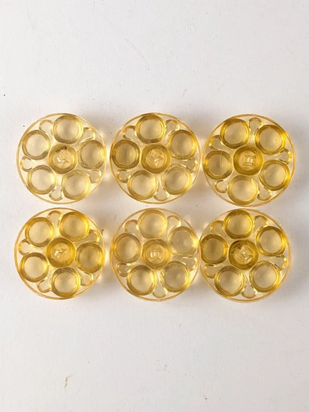 Lot of 6 Vintage Acrylic Floral Buttons